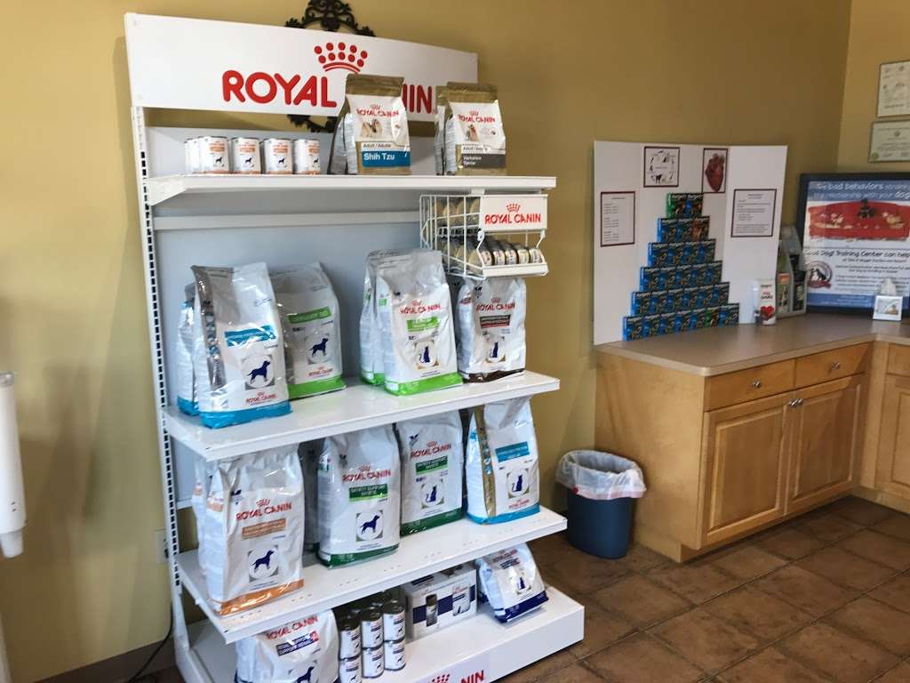 TotalBond Veterinary Hospital | 3625 Mt Holly-Huntersville Rd, Charlotte, NC 28216, USA | Phone: (704) 971-2075