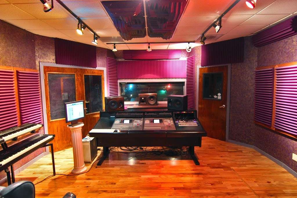 Celebrity Sound Studios | 10214 Georgibelle Dr #100, Houston, TX 77043 | Phone: (346) 320-3176