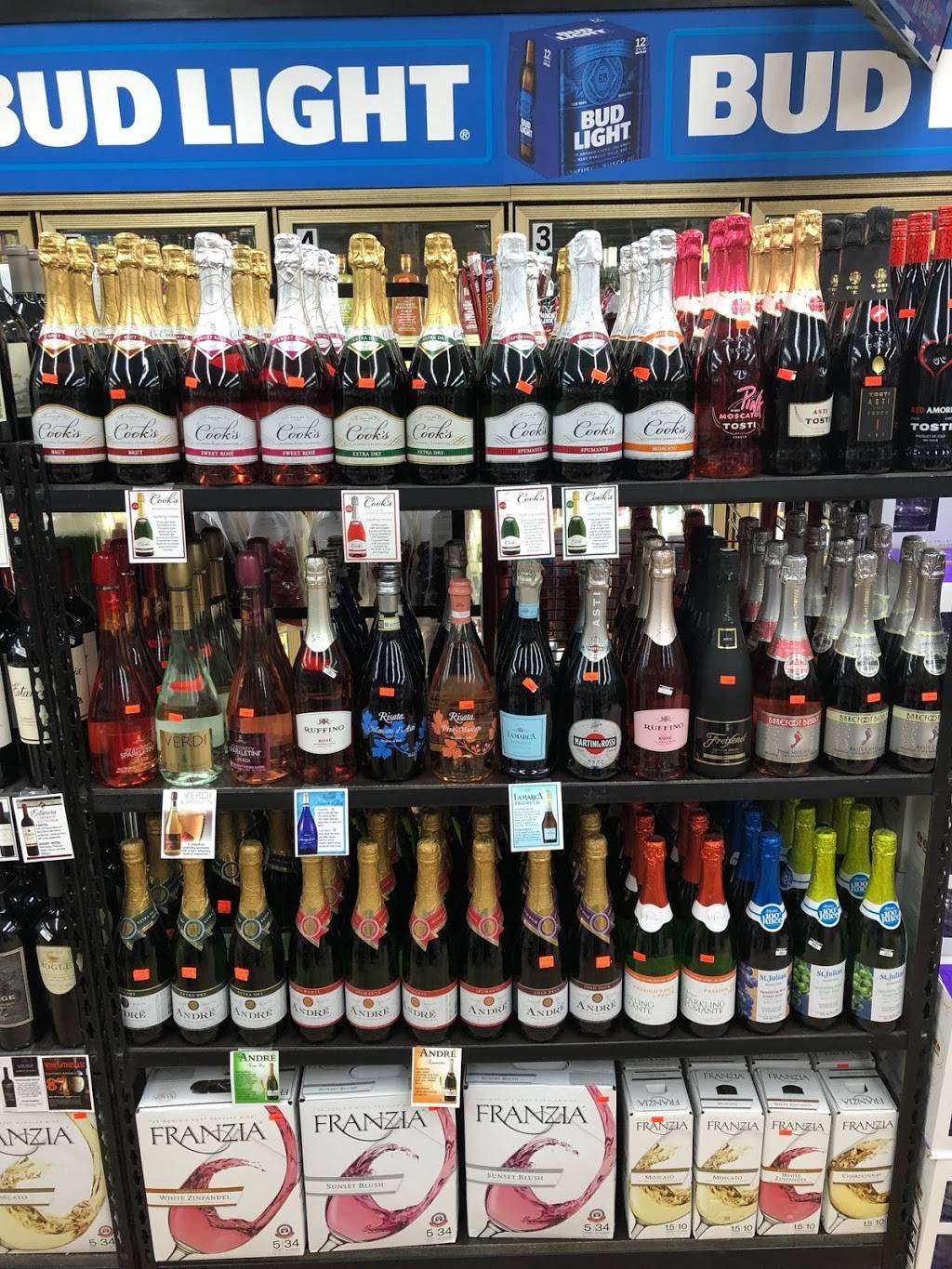 Melvindale Liquor Market | 17973 Allen Rd #48122, Melvindale, MI 48122, USA | Phone: (313) 406-4358