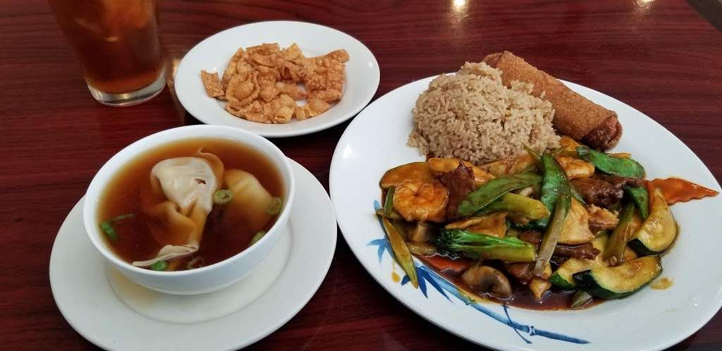 JJ Garden Asian Gourmet Restaurant | 1804, 4670 Beechnut St, Houston, TX 77096, USA | Phone: (713) 664-4335