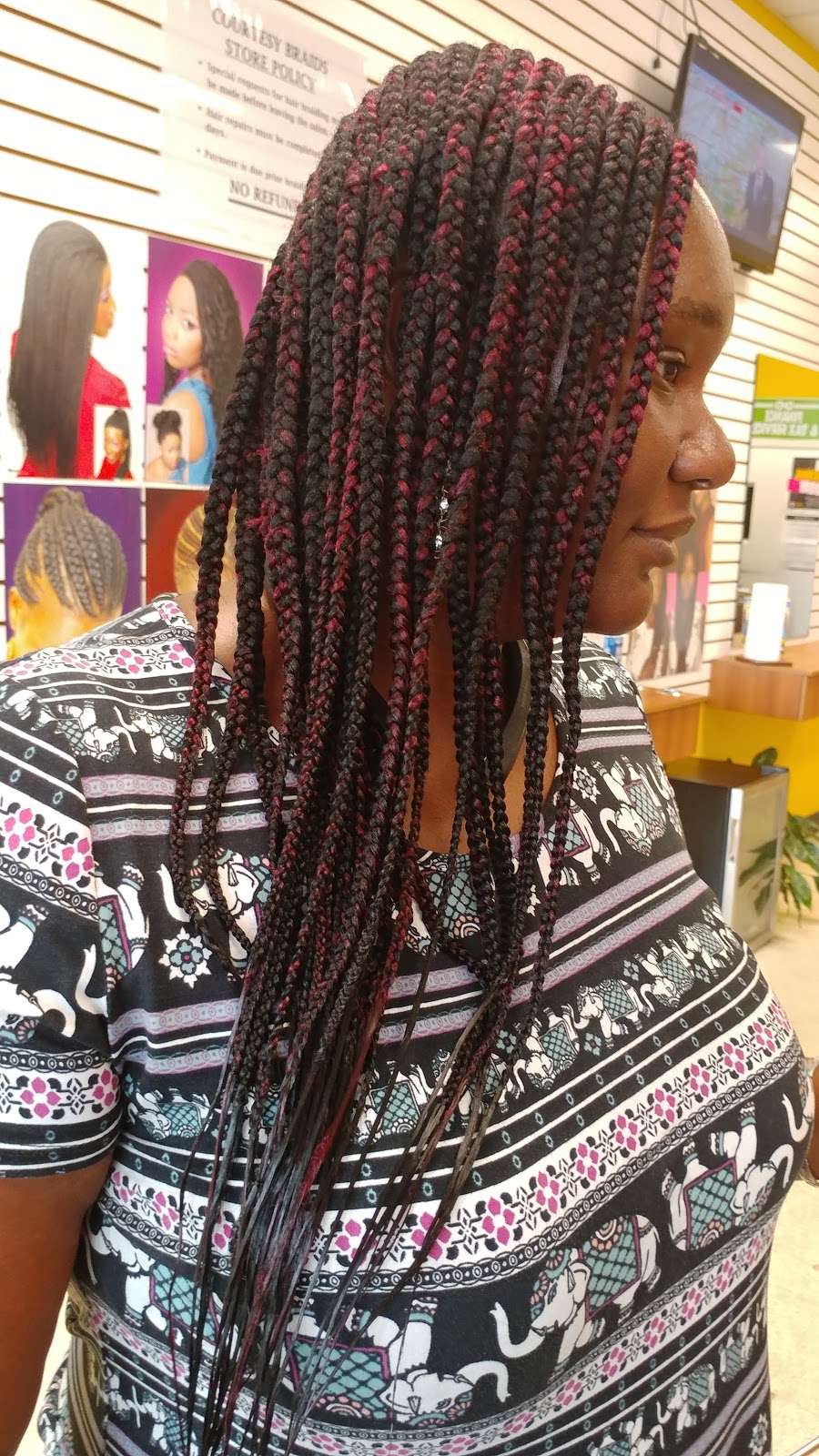 Courtesy Braids | 5035 W 71st St, Indianapolis, IN 46268, USA | Phone: (317) 246-0314