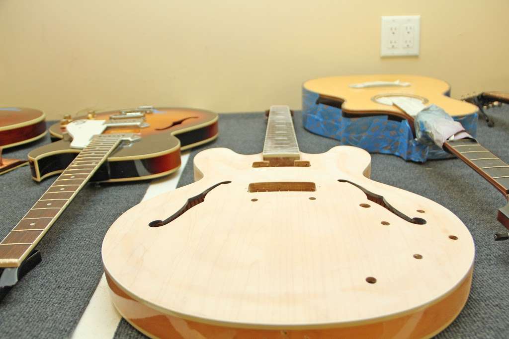 Chicago Fret Works Guitar Rpr | 4229 N Lincoln Ave, Chicago, IL 60618 | Phone: (773) 698-6246