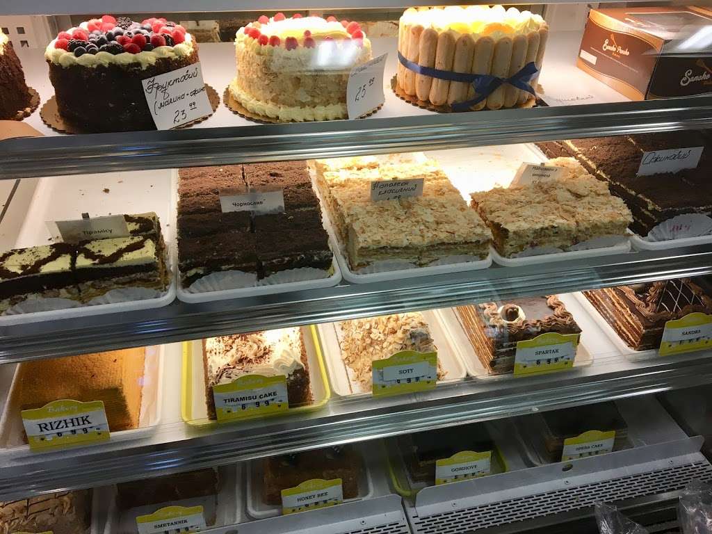 Anns Bakery and Deli | 2158 W Chicago Ave, Chicago, IL 60622, USA | Phone: (773) 384-5562