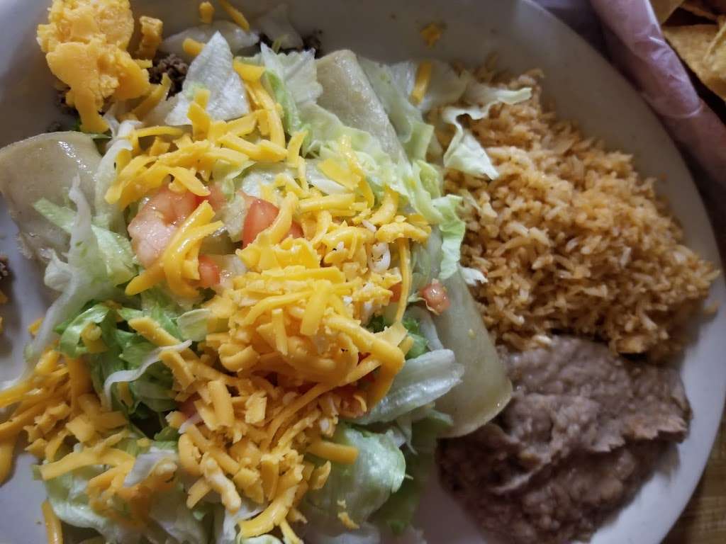 La Villa Mexican Restaurant | 4522 Ackerman Rd, San Antonio, TX 78219, USA | Phone: (210) 666-8599