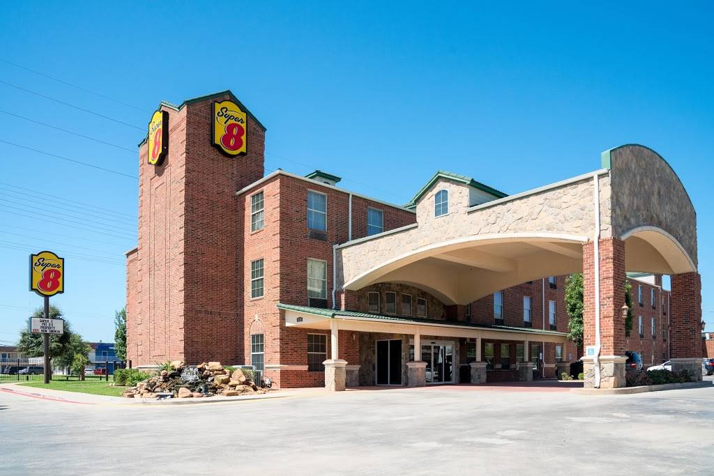 Super 8 by Wyndham Lubbock TX | 6510 I-27, Lubbock, TX 79412, USA | Phone: (806) 771-8000