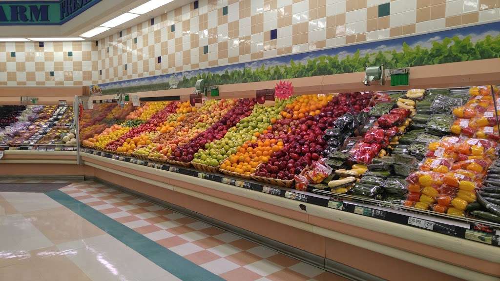 Redners Warehouse Markets | 2000 N Township Blvd, Pittston, PA 18640, USA | Phone: (570) 603-9803