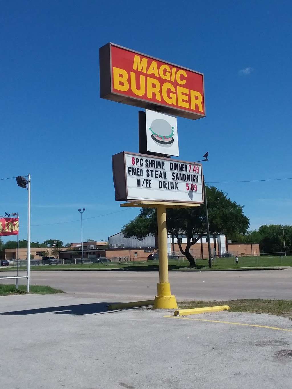 Magic Burger | 1015 College Ave, South Houston, TX 77587 | Phone: (713) 946-7440