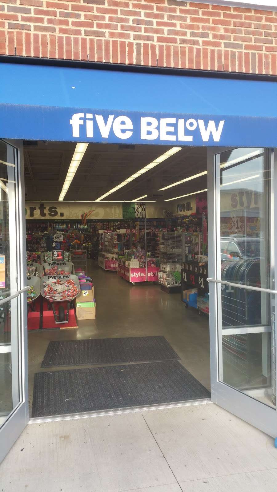 Five Below | 100 Reaville Ave, Flemington, NJ 08822, USA | Phone: (908) 806-4954