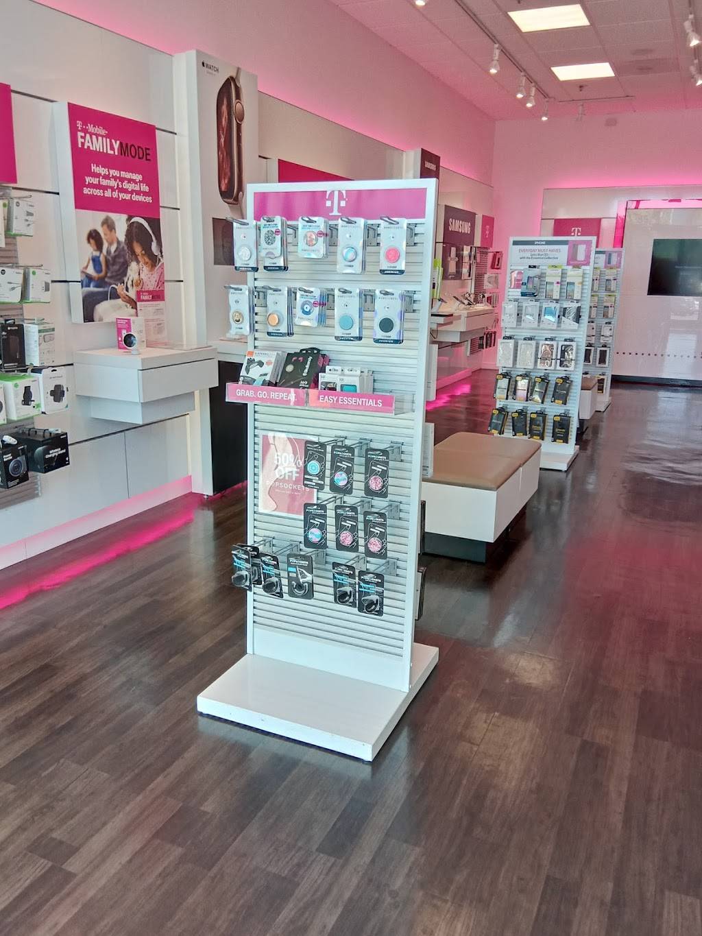 T-Mobile | 135 Ranch Dr, Milpitas, CA 95035, USA | Phone: (408) 956-8950