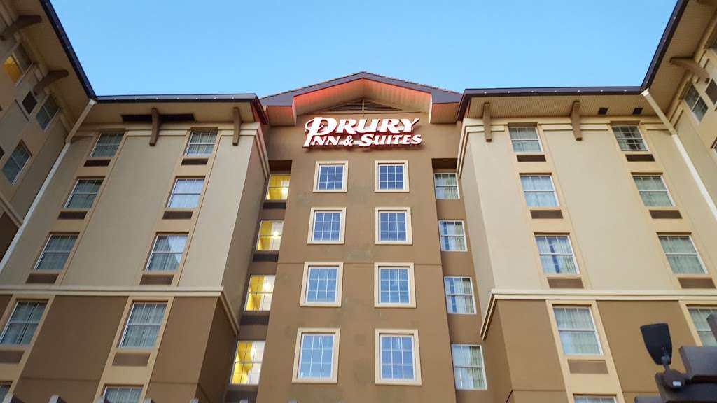 Drury Inn & Suites San Antonio Near La Cantera Pkwy | 15806 I-10, San Antonio, TX 78257, USA | Phone: (210) 696-0800