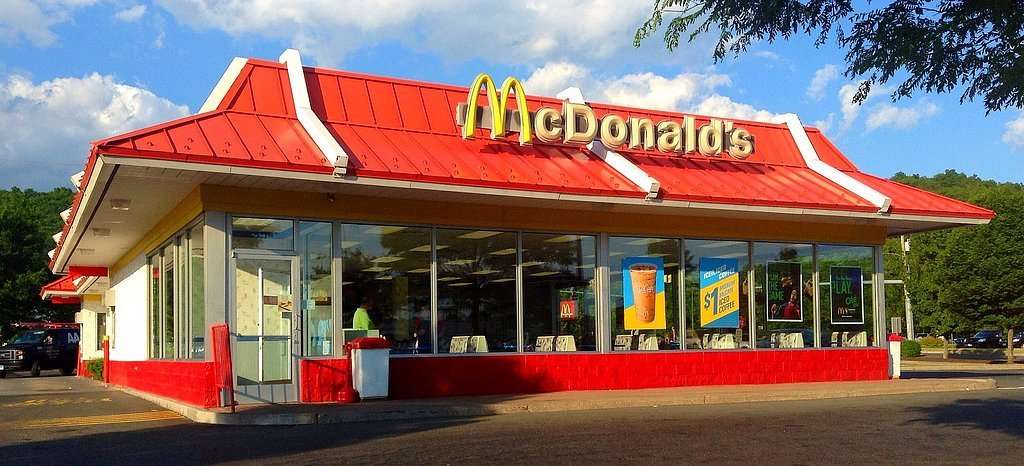 McDonalds | 923 NY-25, Smithtown, NY 11787, USA | Phone: (631) 864-6751