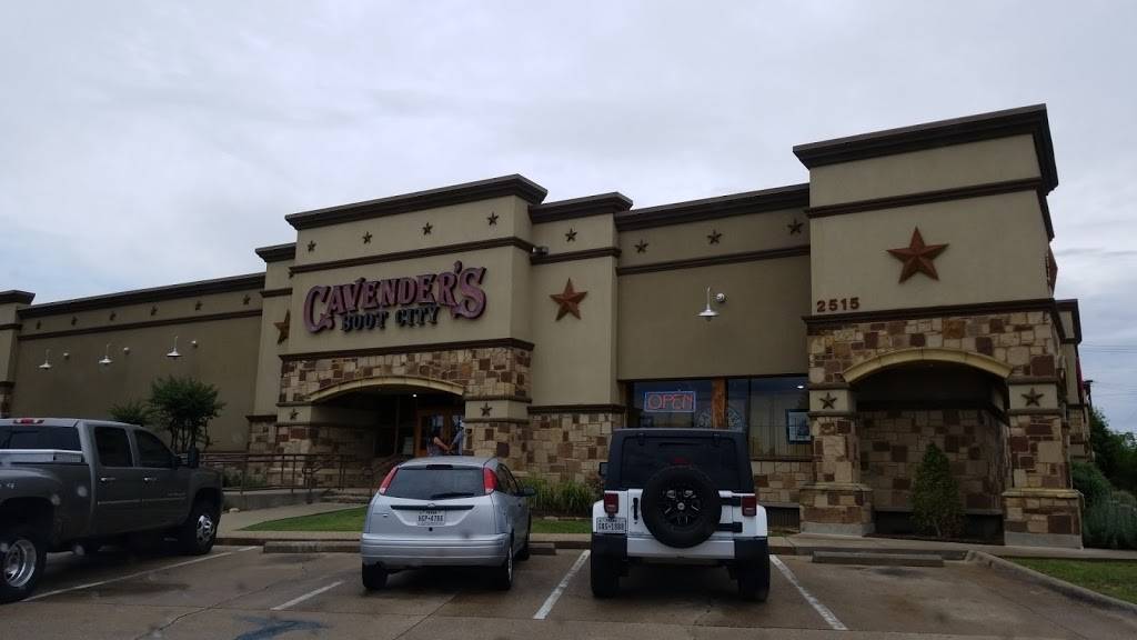 Cavenders Boot City | 2515 Centennial Dr, Arlington, TX 76011, USA | Phone: (817) 640-8899