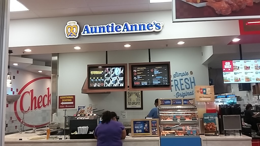 Auntie Annes | 904 Cypress Pkwy, Kissimmee, FL 34759, USA | Phone: (407) 870-0103