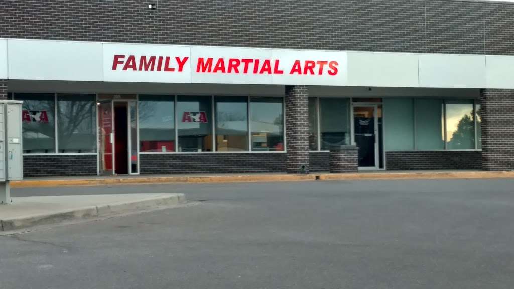 Karate Denver | 205 W County Line Rd, Littleton, CO 80120 | Phone: (720) 344-3030