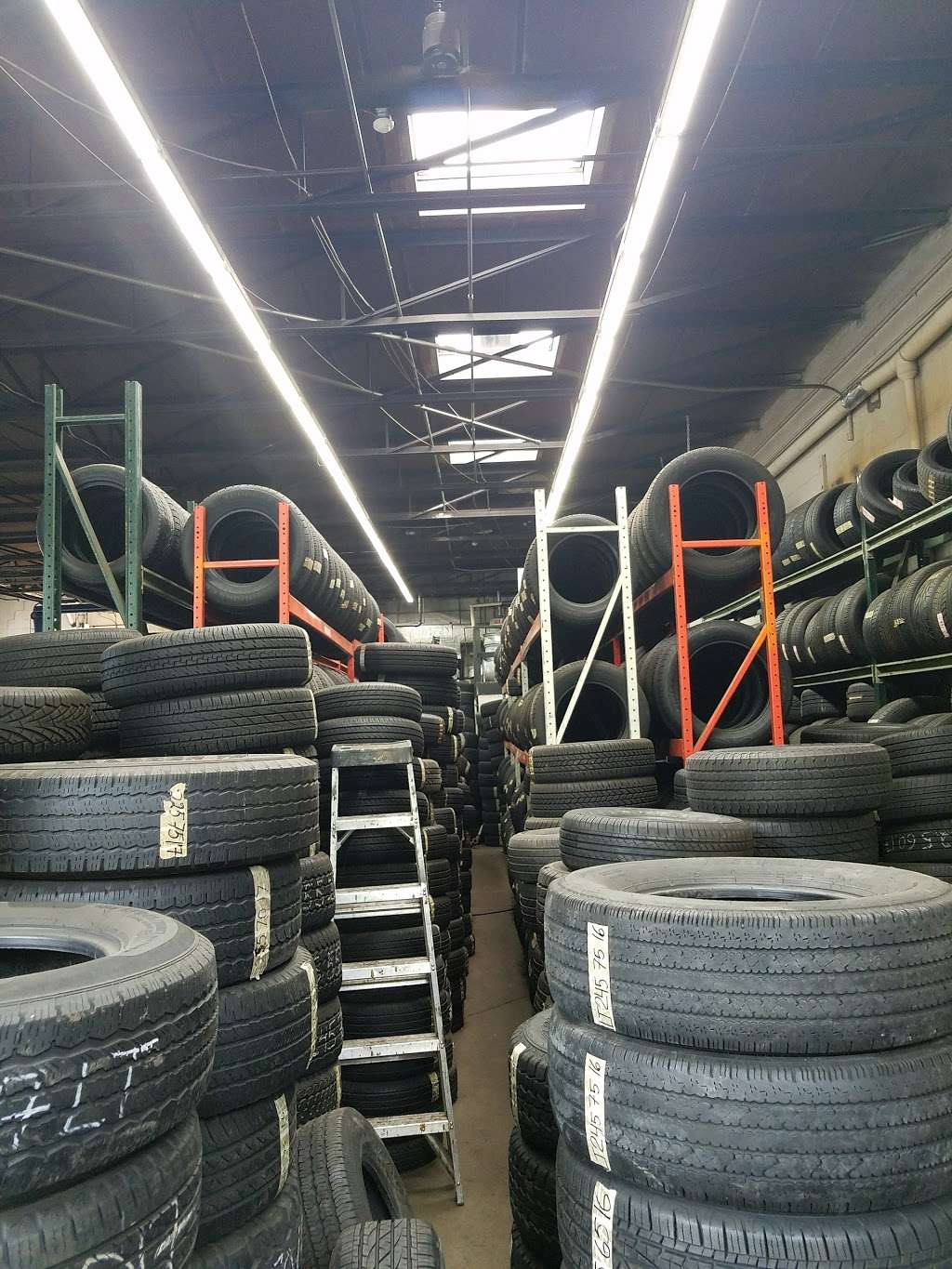 Tire Experts Inc | 5108 Buchanan St, Hyattsville, MD 20781, USA | Phone: (240) 305-8300