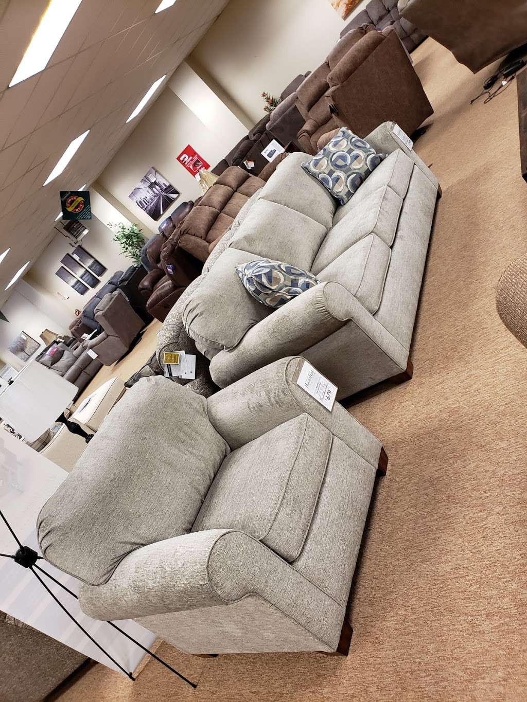 Homestead Furniture | 401 West 3rd Street, Nescopeck, PA 18635, USA | Phone: (570) 752-6921