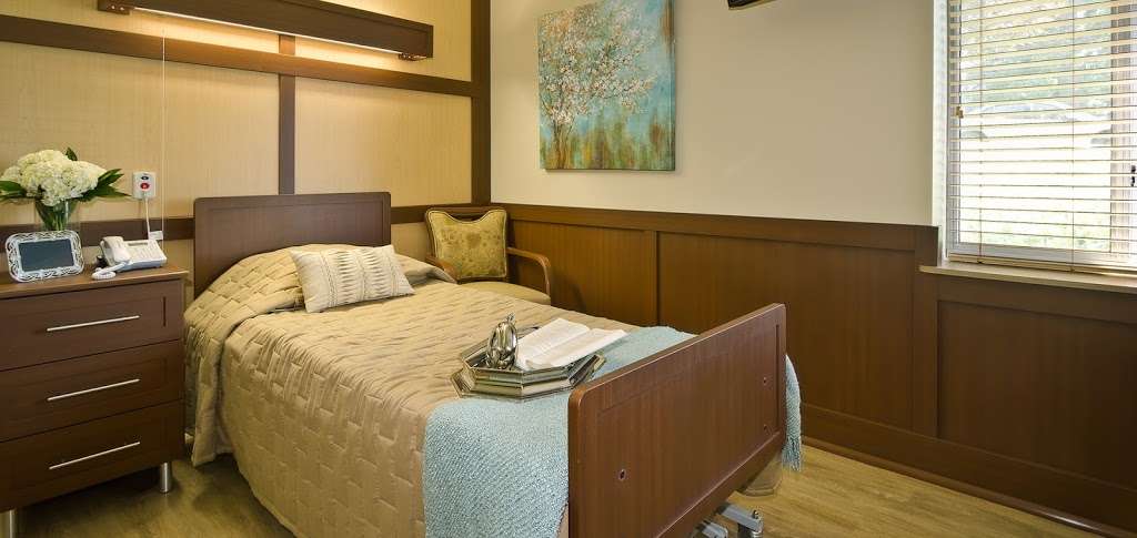 Aperion Care Valparaiso | 3301 North Calumet Avenue, Valparaiso, IN 46383, USA | Phone: (219) 462-0508