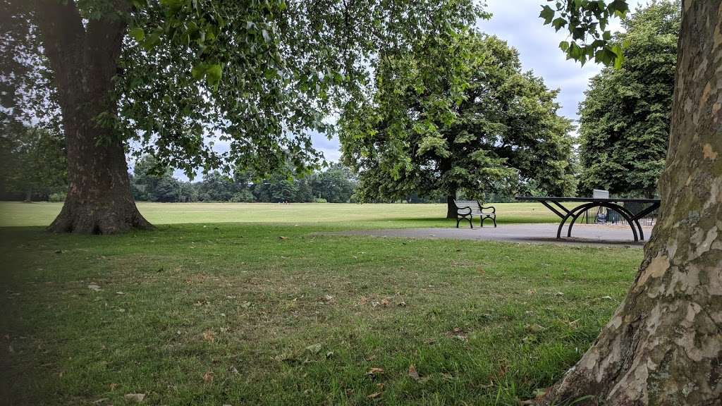 Avery Hill Park | London SE9 2EU, UK