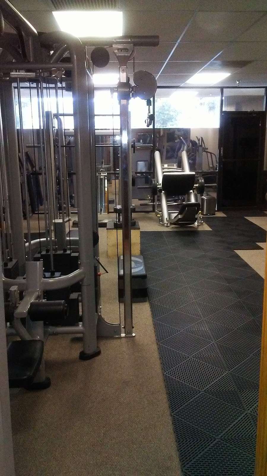 En Forma Fitness West | 4136 N 75th Ave Suite 110, Phoenix, AZ 85033, USA | Phone: (602) 435-6680