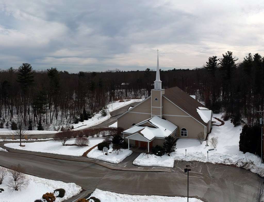 Holy Cross Catholic Church | 187 Hampstead Rd, Derry, NH 03038, USA | Phone: (603) 437-7550