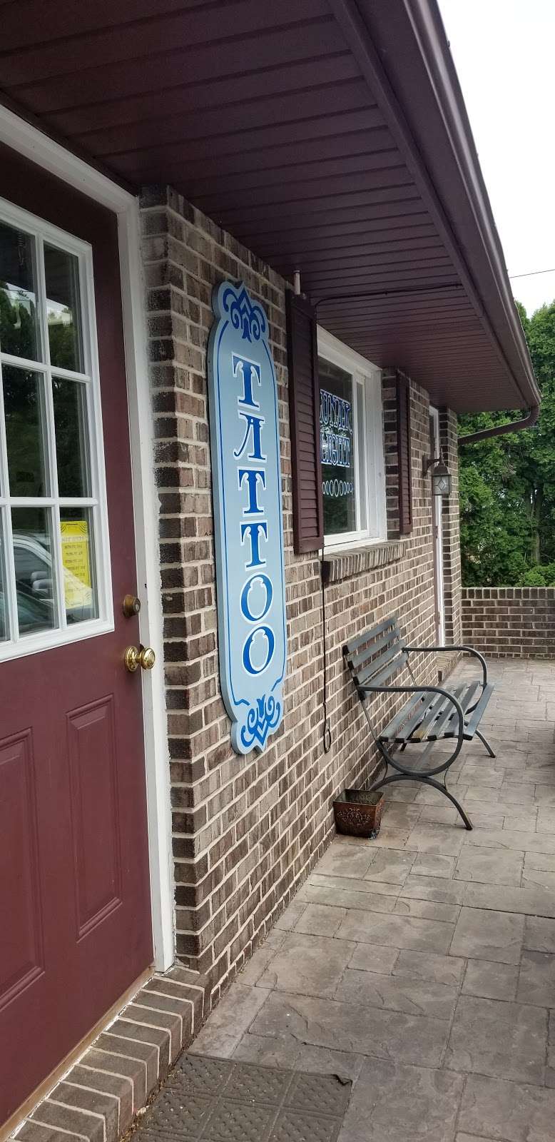 Lunar Light Tattoo | 57 Clover Hill Rd, Dallastown, PA 17313 | Phone: (717) 417-5371