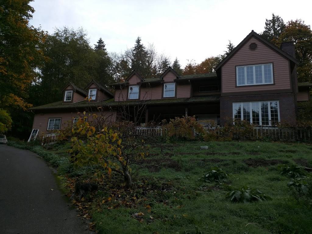 Country Home B & B | 3660 116th Ave NE, Bellevue, WA 98004, USA | Phone: (425) 827-5957