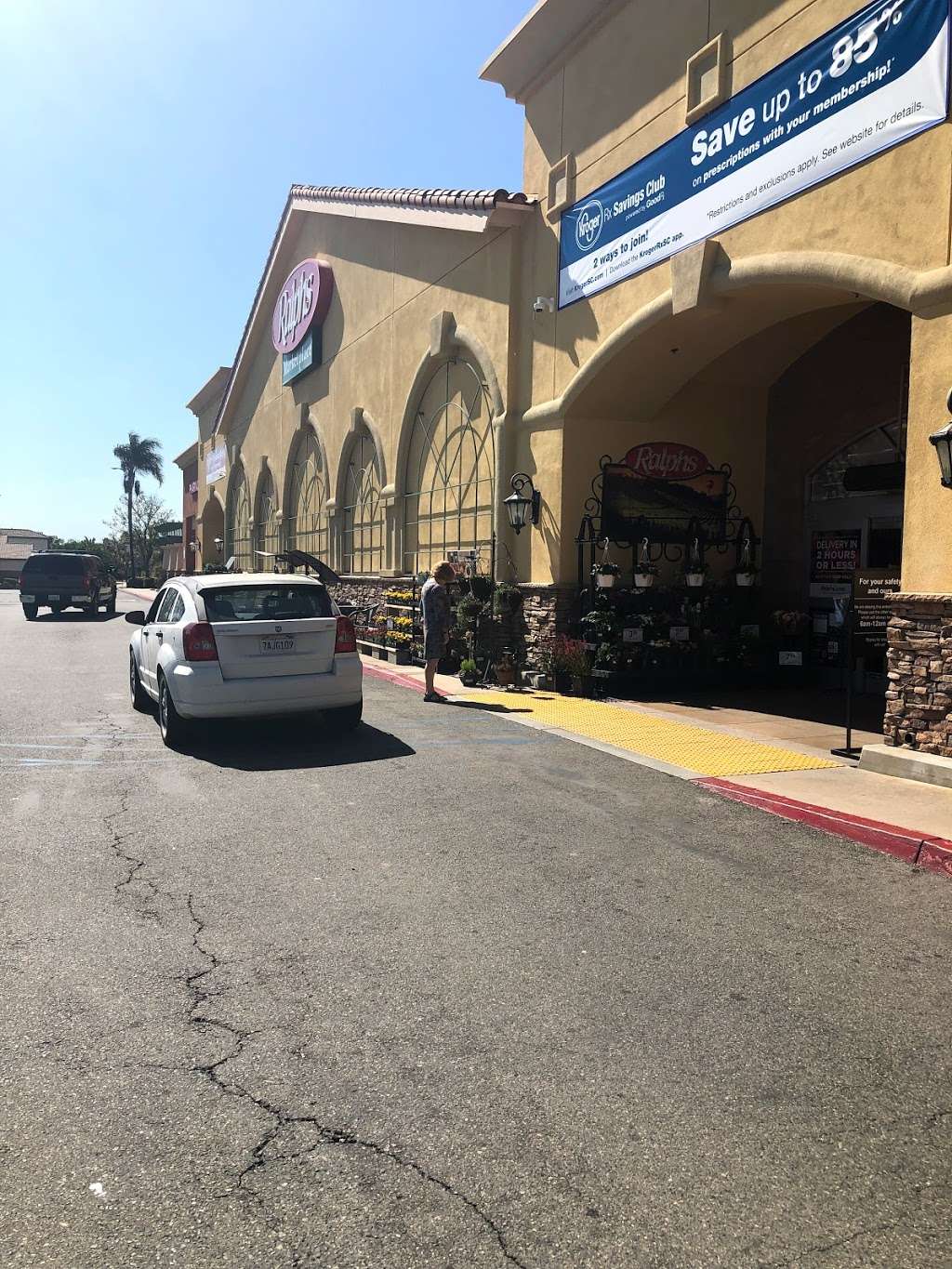 Plaza de Oro | Washington Ave, Murrieta, CA 92562, USA