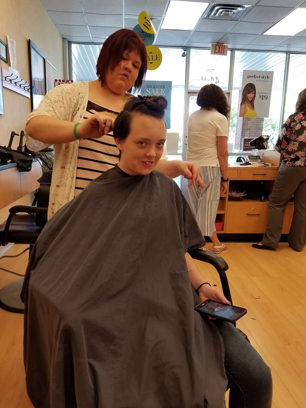 Holiday Hair 44 Natural Springs Rd, Gettysburg, PA 17325 Hours