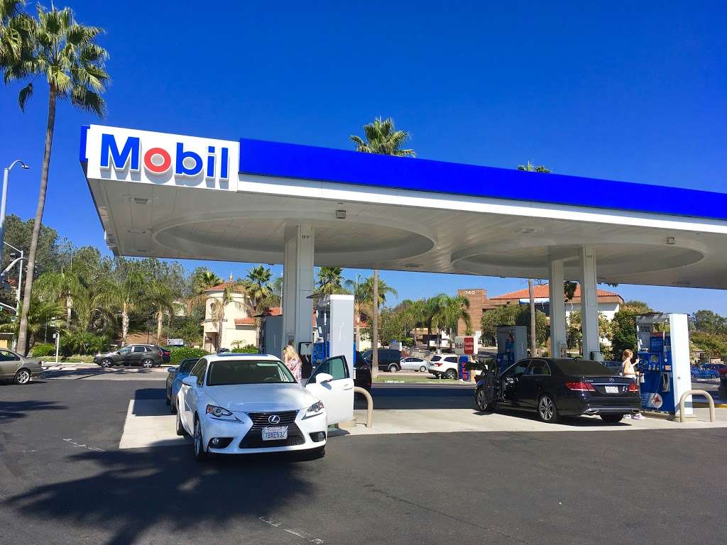 Mobil | 705 Lomas Santa Fe Dr, Solana Beach, CA 92075, USA | Phone: (858) 755-3579