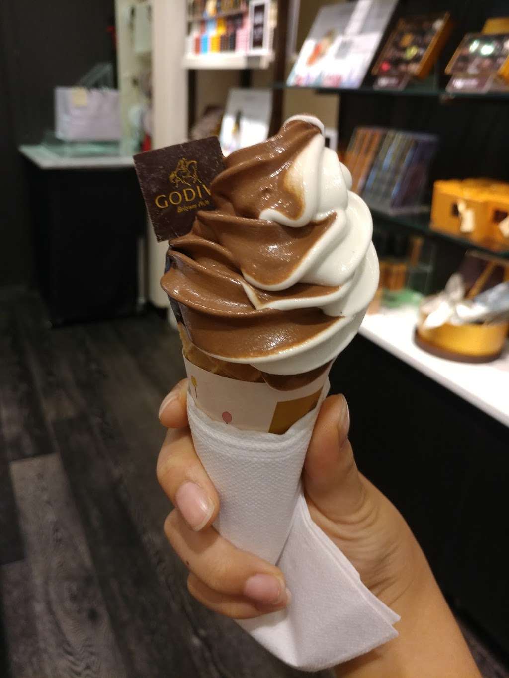 Godiva Chocolatier | 3200 S Las Vegas Blvd, Las Vegas, NV 89109, USA | Phone: (702) 369-5832