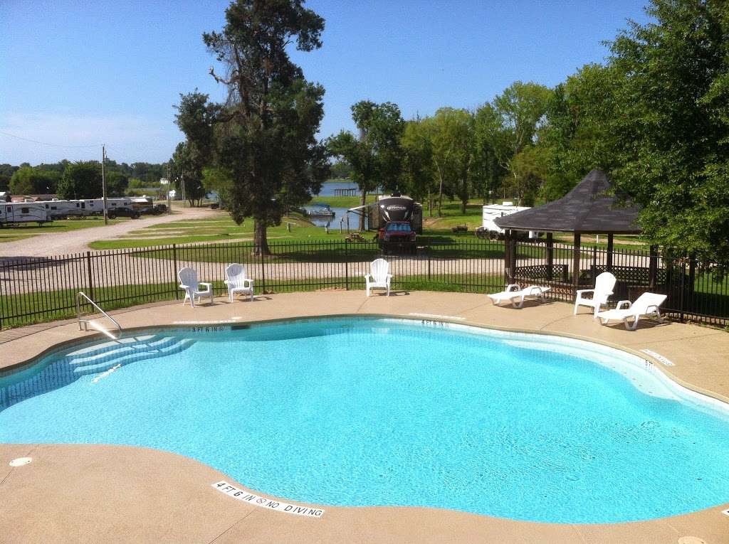 Venice on the Lake RV Park | 14377 Hill Dr, Willis, TX 77318, USA | Phone: (936) 856-1110