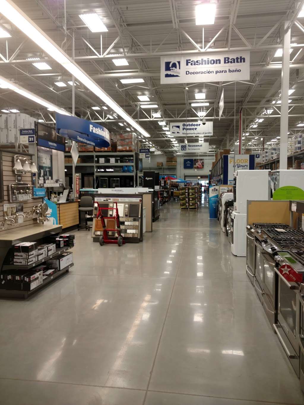 Lowes Home Improvement | 7971 S Cicero Ave, Chicago, IL 60652, USA | Phone: (773) 306-7100