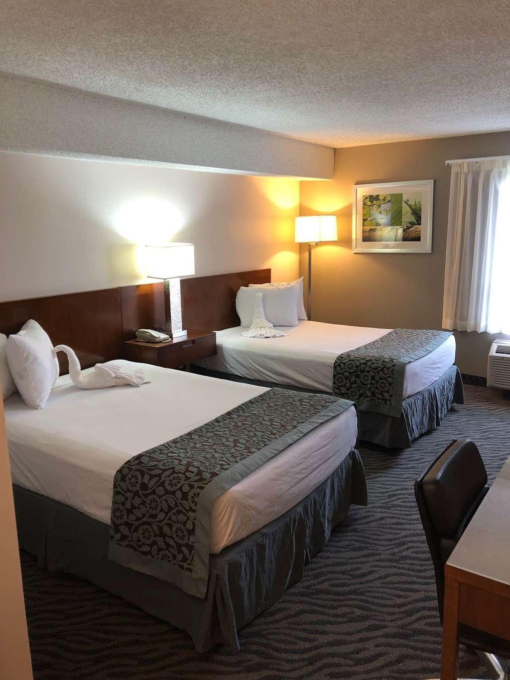 Days Inn by Wyndham Manassas Battlefield | 7249 New Market Ct, Manassas, VA 20109, USA | Phone: (703) 659-9023