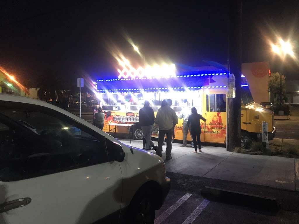 TAMIX MEXICAN FOOD TRUCK | 1940 Hoover St, Los Angeles, CA 90007, USA | Phone: (323) 743-5206