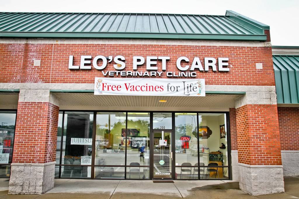 Leos Pet Care | 10598 N College Ave STE 200, Nora, IN 46280, USA | Phone: (317) 721-7387