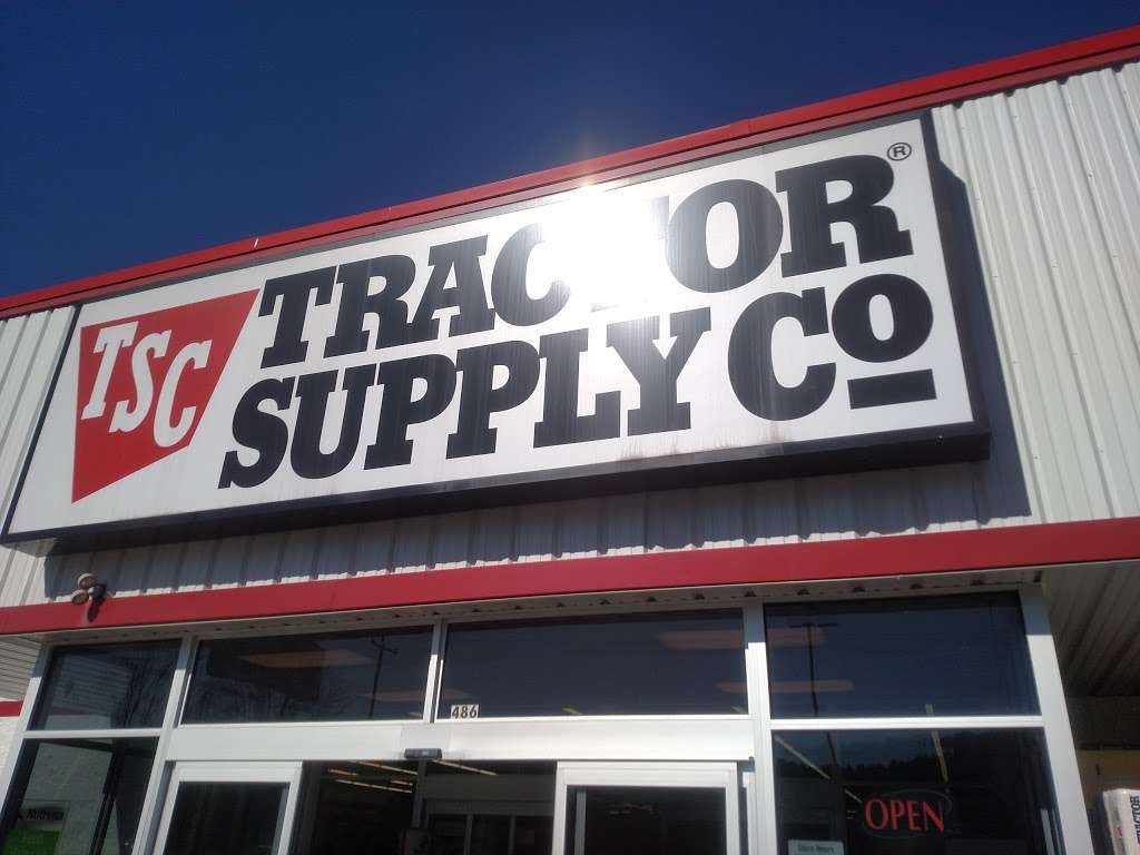 Tractor Supply Co. | 486 Blakeslee Blvd Dr W, Lehighton, PA 18235 | Phone: (570) 386-3584