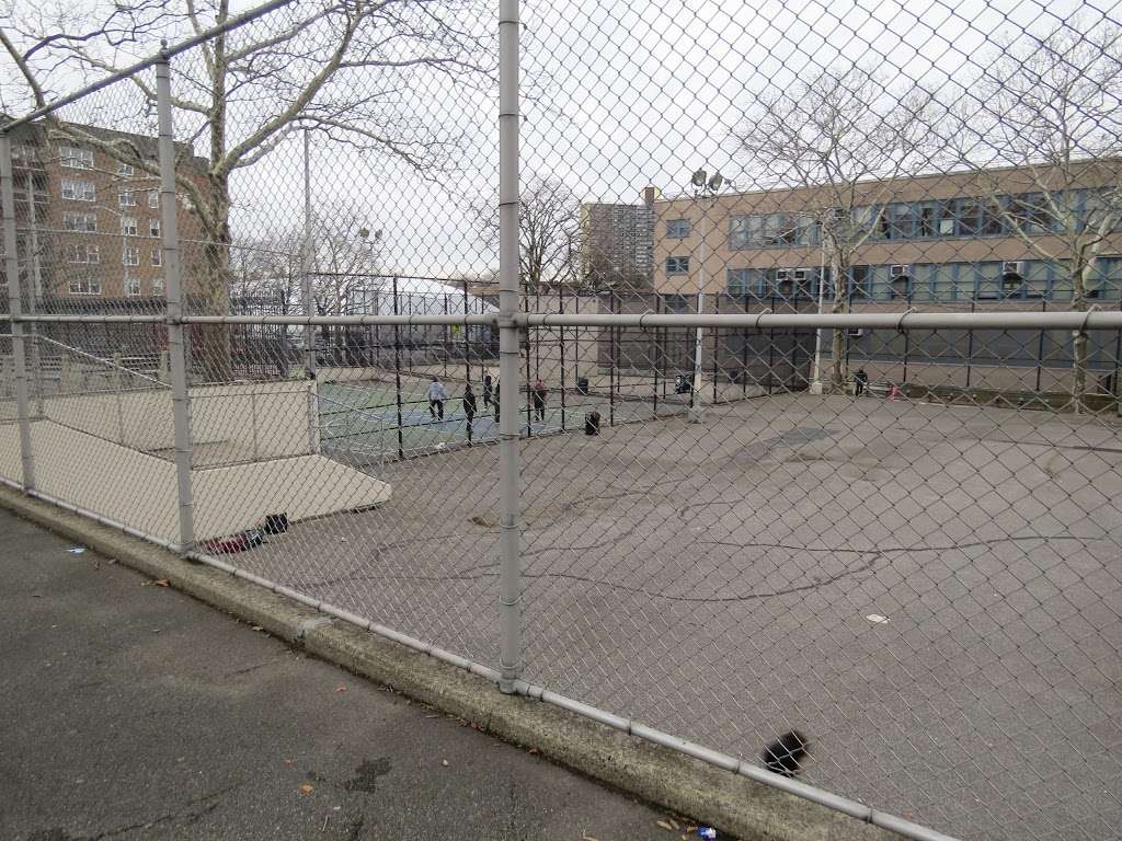 Bay Terrace Playground | 23rd Ave. &, Bell Blvd, Bayside, NY 11360, USA | Phone: (212) 639-9675