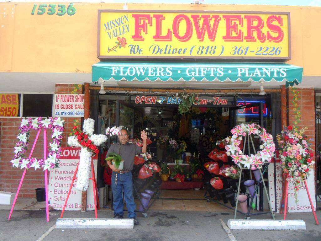 Mission Hills Florist | 15336 San Fernando Mission Blvd, Mission Hills, CA 91345, USA | Phone: (818) 361-2226