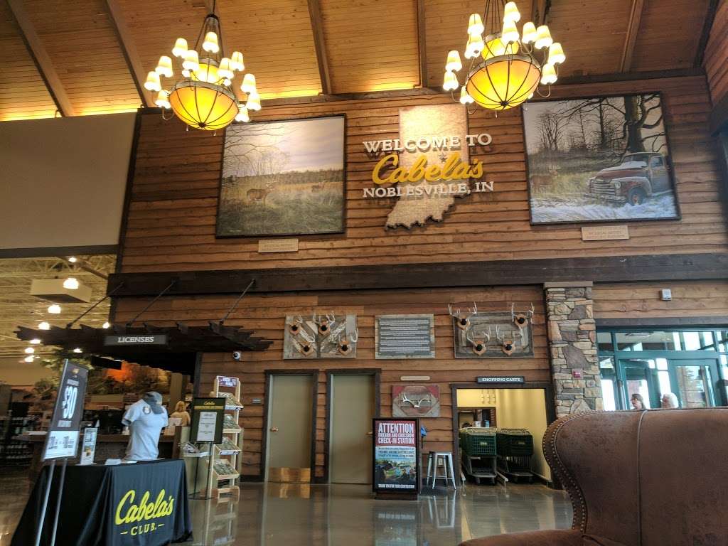 Cabelas | 13725 Cabela Pkwy, Noblesville, IN 46060, USA | Phone: (317) 565-6400