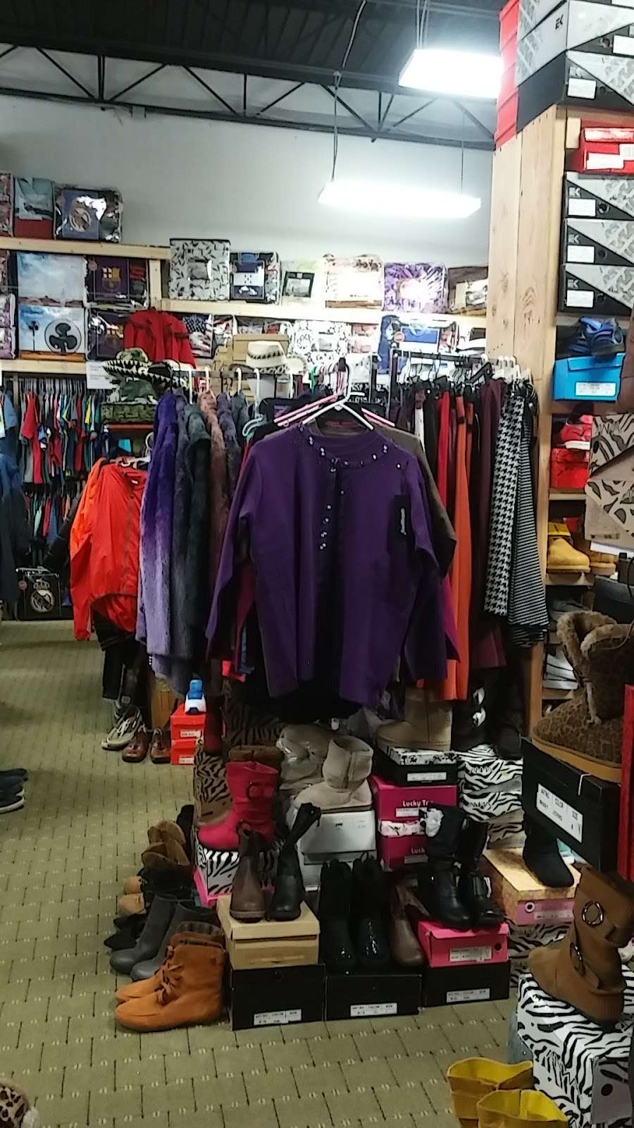 segunda and thrift store in manassas | 114 Kent Village Square, Manassas Park, VA 20111, USA | Phone: (571) 283-1451