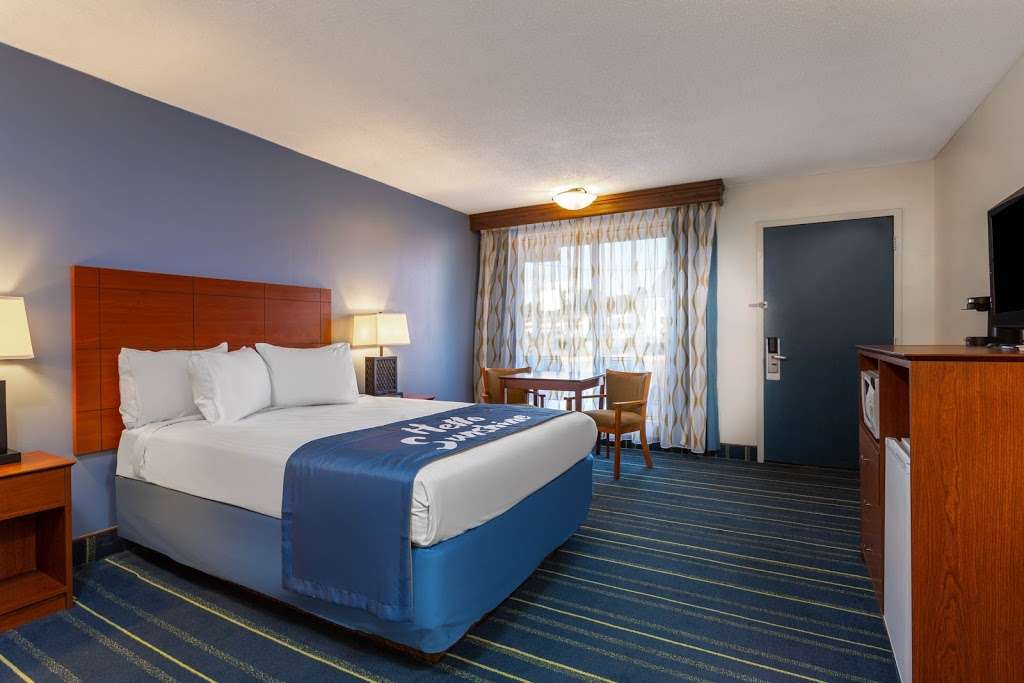 Days Inn by Wyndham Breezewood | 16407 Lincoln Hwy, Breezewood, PA 15533, USA | Phone: (814) 735-4352