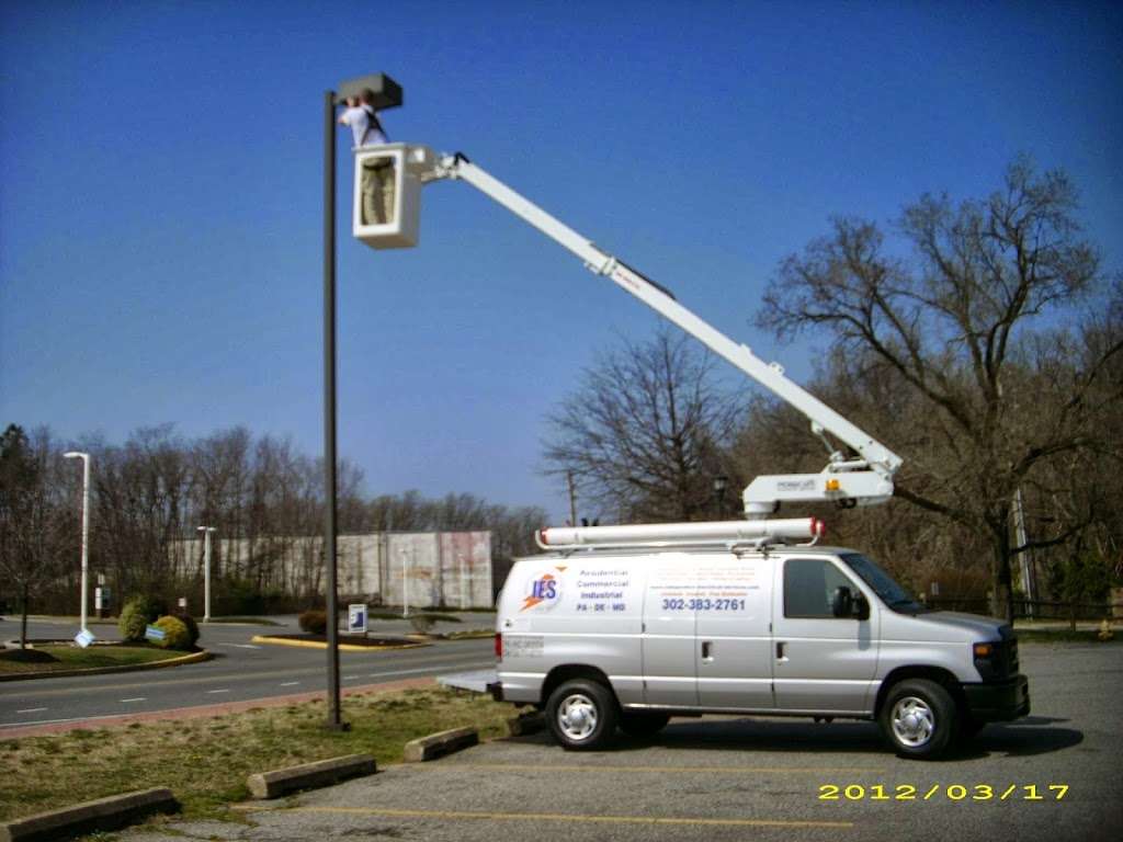 Independent Electrical Services LLC | 26 Rolling Rd, Claymont, DE 19703 | Phone: (302) 383-2761