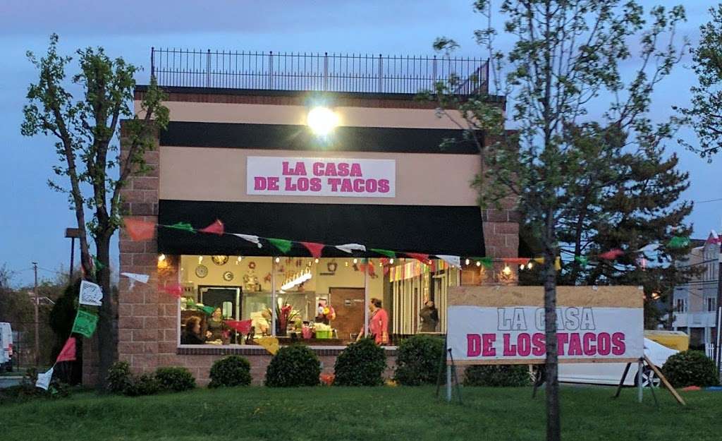 La Casa De Los Tacos | 290 County Ave, Secaucus, NJ 07094, USA | Phone: (201) 601-0909