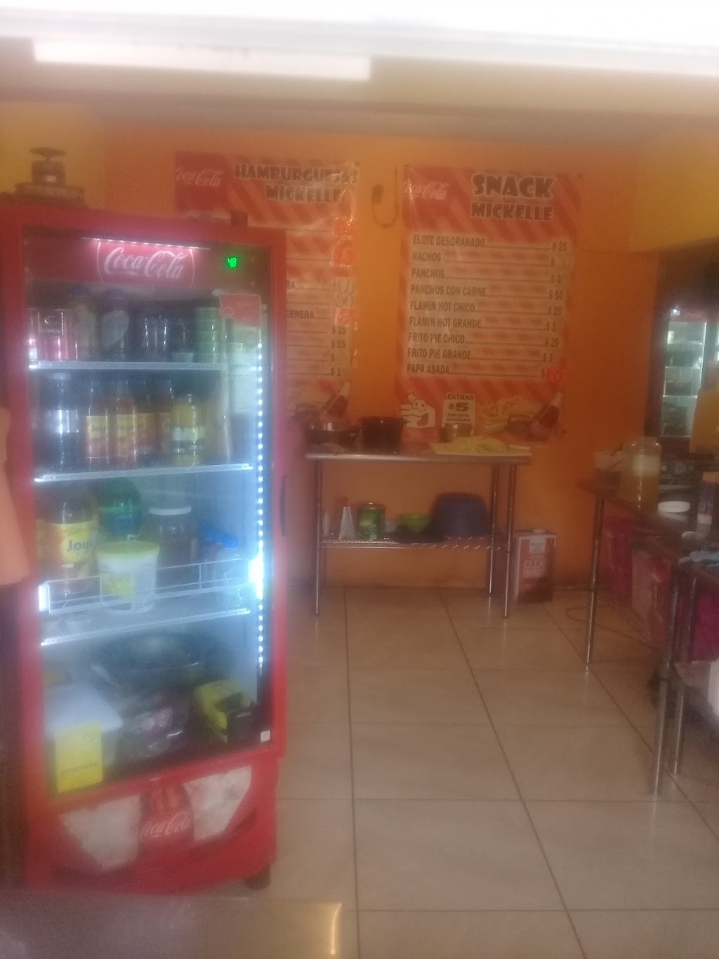 Hamburguesas Y Snack Mickelle | Puerto Vallarta 1206, Bellavista, 88179 Nuevo Laredo, Tamps., Mexico | Phone: 867 334 4916