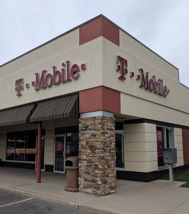 T-Mobile | 6803 Spring Valley Dr, Holland, OH 43528, USA | Phone: (419) 861-2030