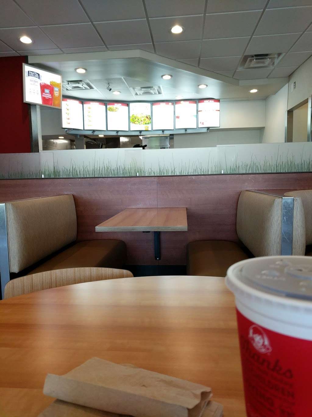 Wendys | 2423 Pulaski Hwy, Newark, DE 19702, USA | Phone: (302) 368-7220