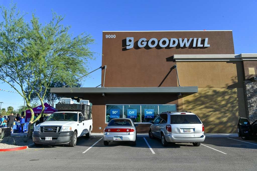 91st and Northern Goodwill Retail Store and Donation Center | 9000 W Northern Ave, Glendale, AZ 85305, USA | Phone: (602) 216-3925