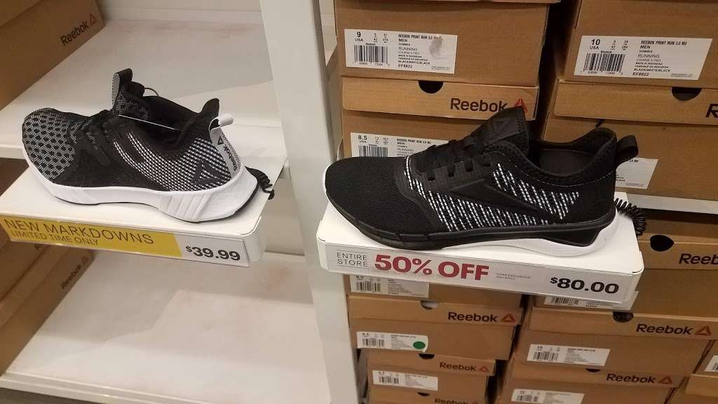 Reebok | 4976 Premium Outlets Way, Chandler, AZ 85226, USA | Phone: (480) 639-1735