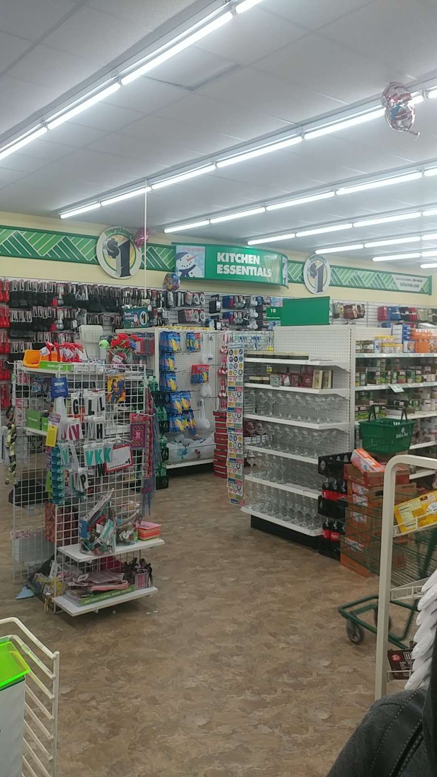 Dollar Tree | 3700 S 27th St, Milwaukee, WI 53221, USA | Phone: (414) 290-2983