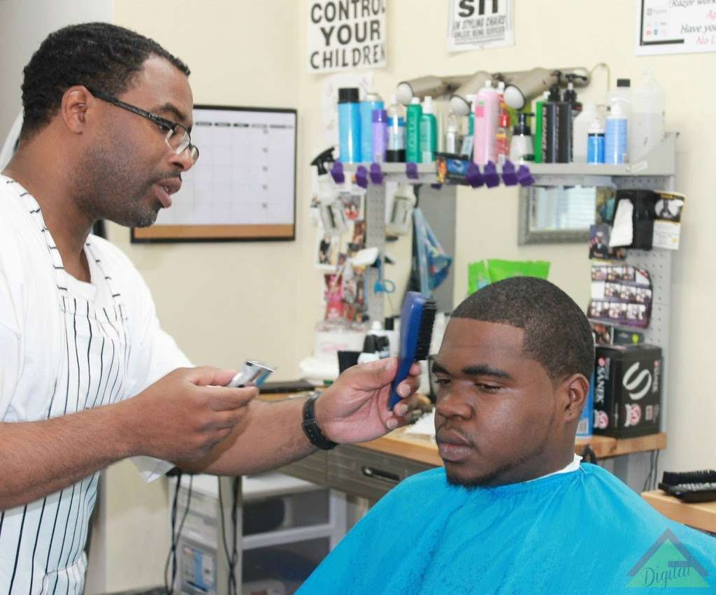 Campbells Barber Shop | 2037 Galilee Ave, Zion, IL 60099, USA | Phone: (847) 731-9275